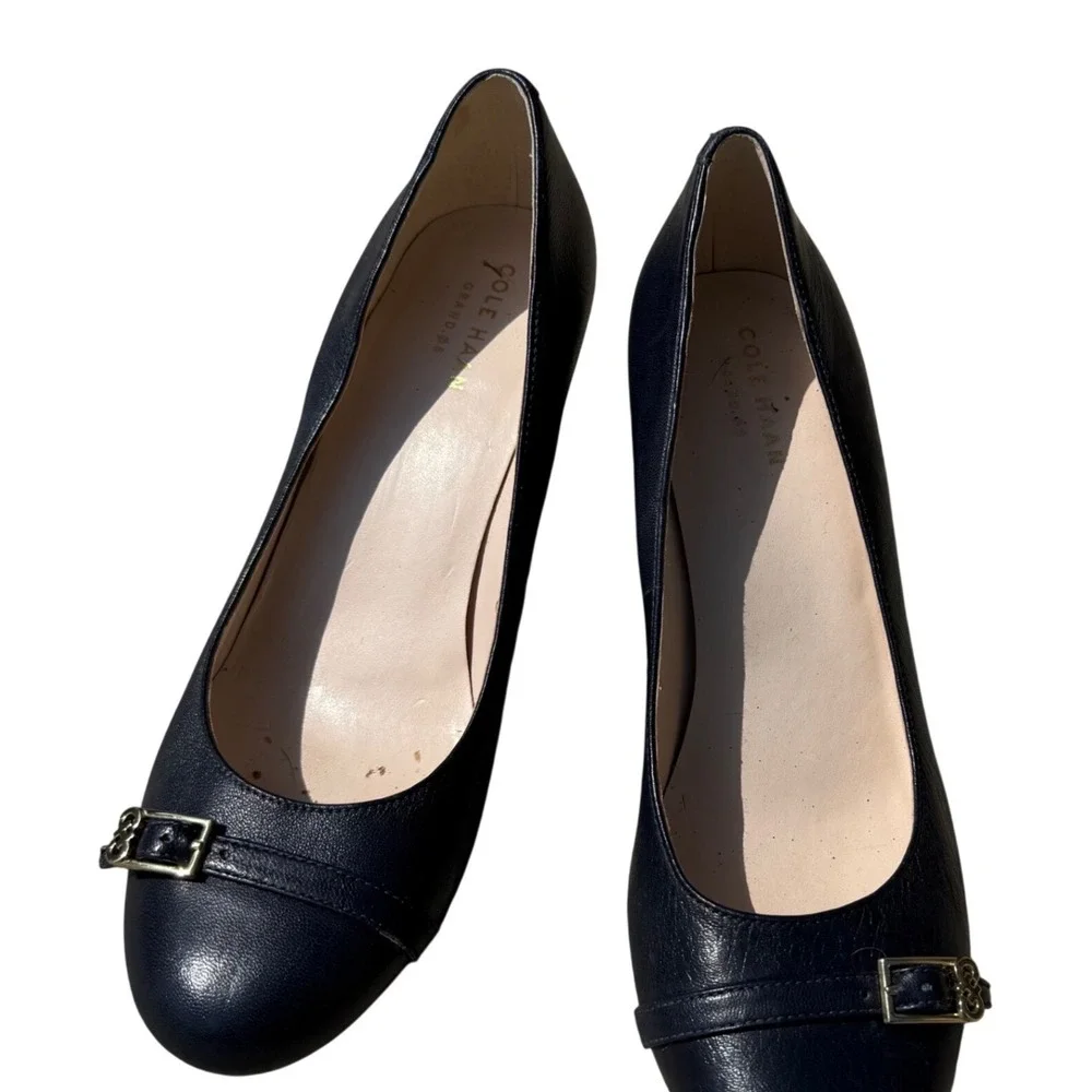 Cole Haan Wedge Pumps 7B Navy Blue Minimalist Leather Buckle Grand.OS W05287‎